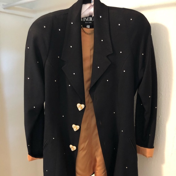 Suit Set - Picture 2 of 3